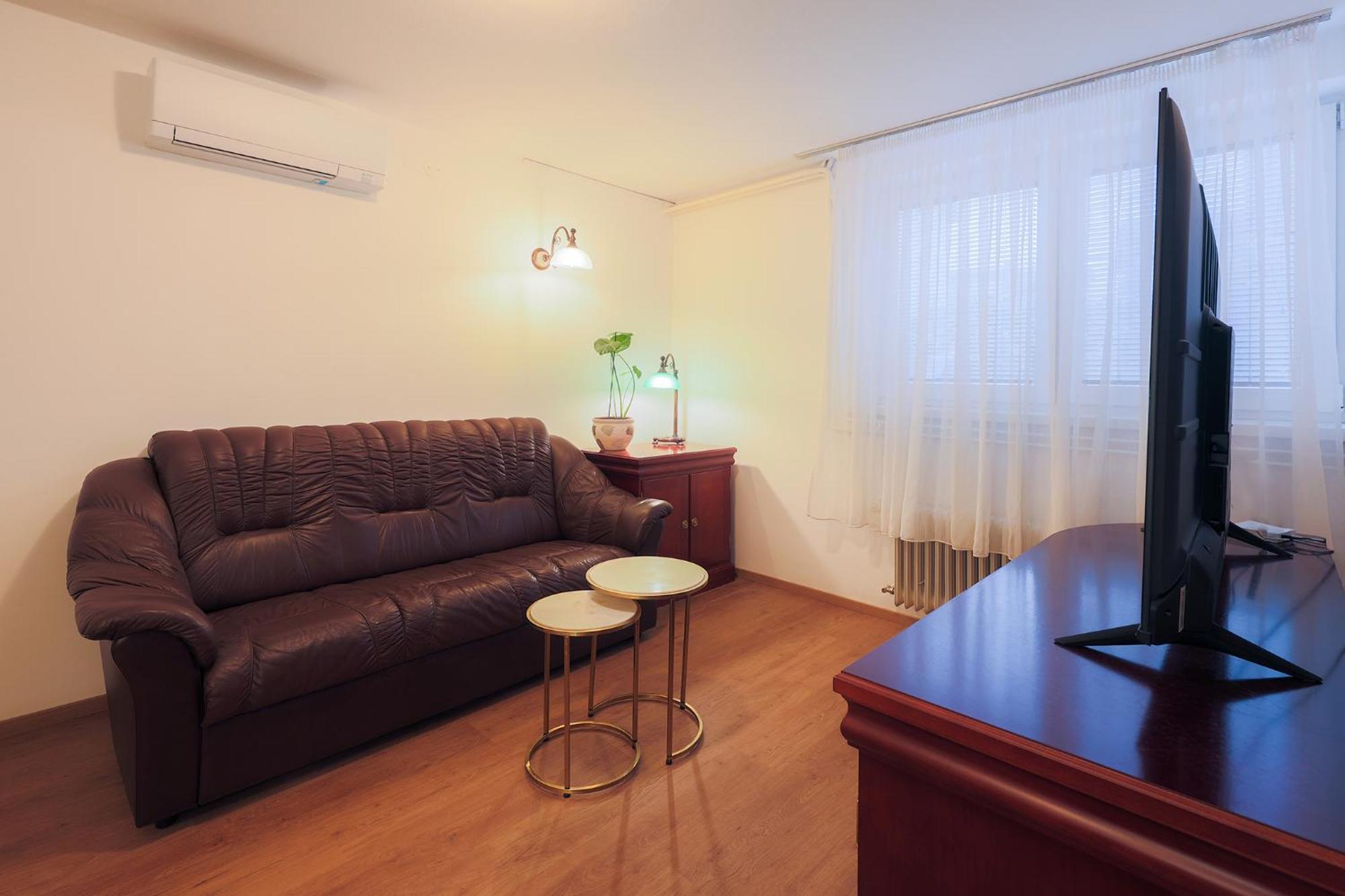Papas Apartment Lesce  Εξωτερικό φωτογραφία