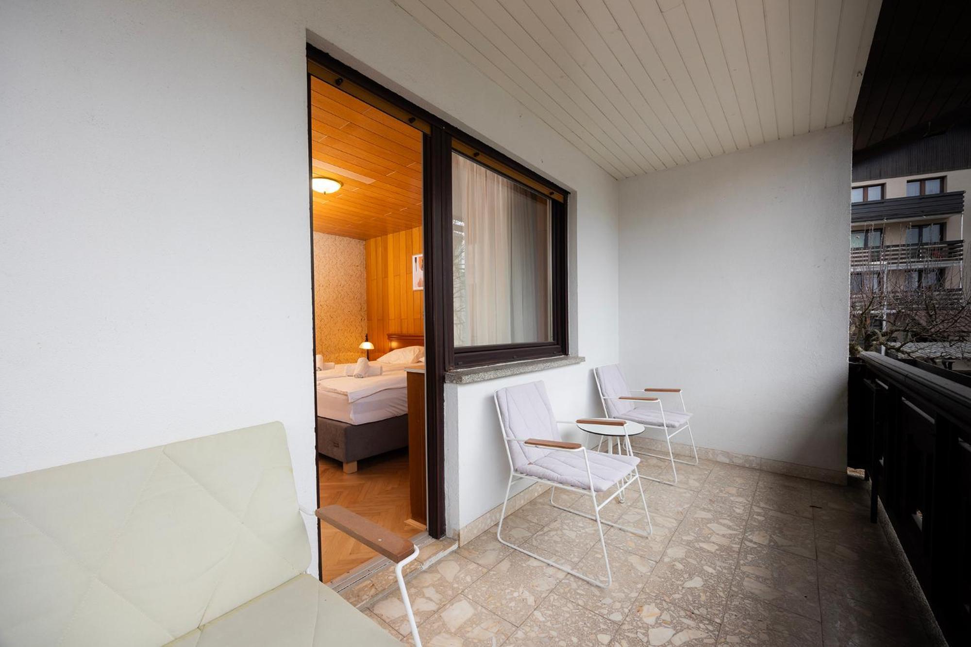 Papas Apartment Lesce  Εξωτερικό φωτογραφία