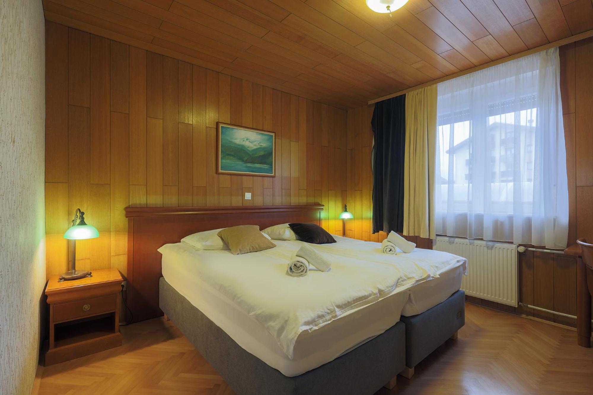 Papas Apartment Lesce  Εξωτερικό φωτογραφία